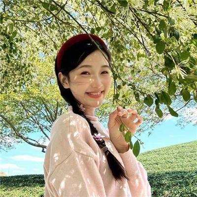 踏浪女人
